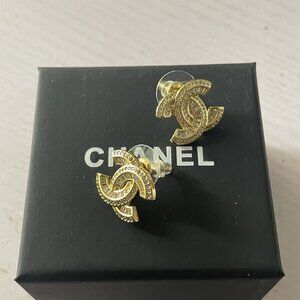 Chanel Fashion Earrings